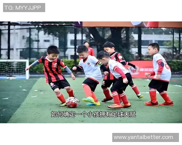 你心目中的足球明星是谁他们在球场上的表现如何影响了你对足球的热爱 你心目中的足球明星是谁他们在球场上的表现如何影响了你对足球的热爱